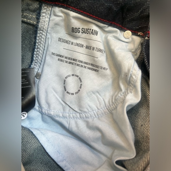 🚫SOLD on Depop BDG Y2K Baggy Jeans Wide Leg Denim Pants - Picture 5 of 6